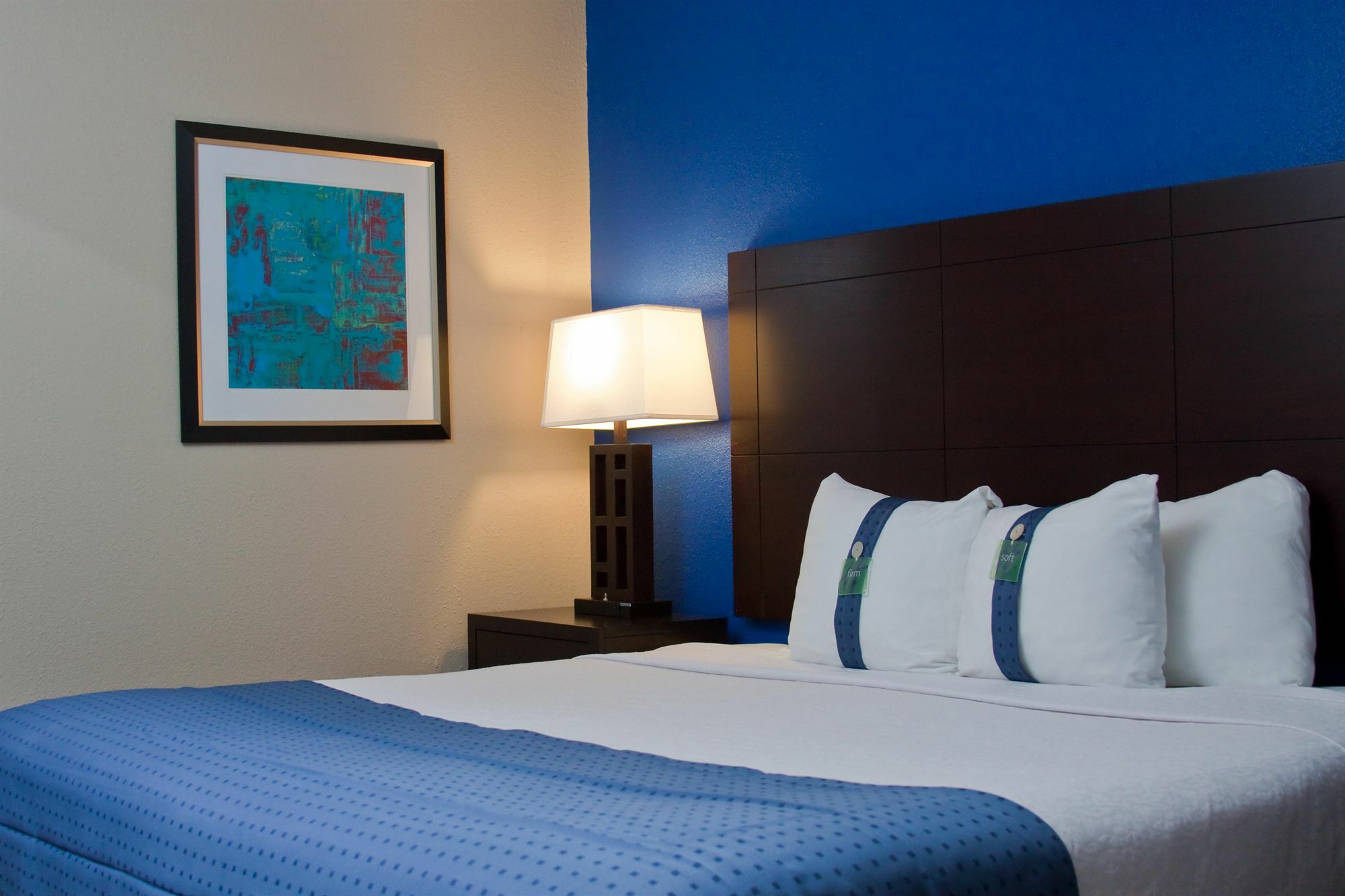Doubletree By Hilton Raleigh Midtown, Nc Hotel Exterior photo